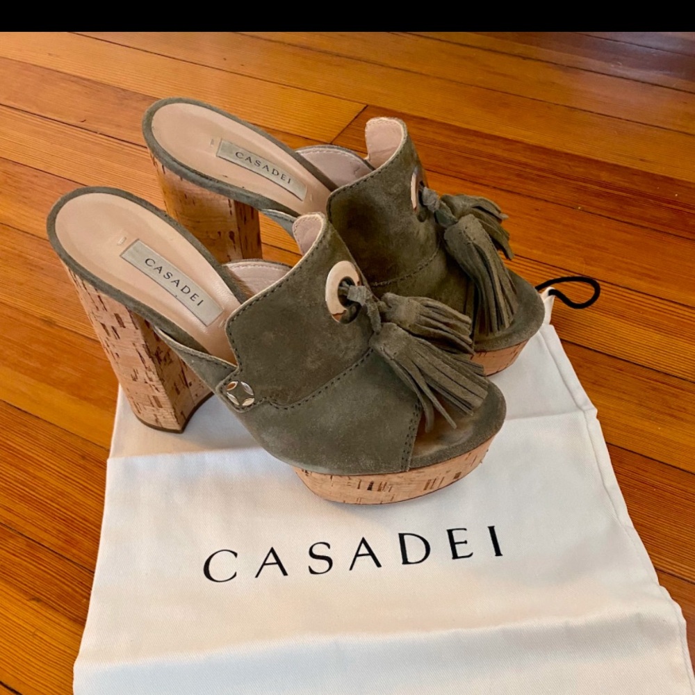 Casadei Olive Suede Cork Heel Platform Sandal. Size 36 (6)